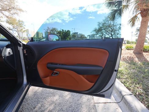 Used 2015 Dodge Challenger SRT Hellcat RWD image 90