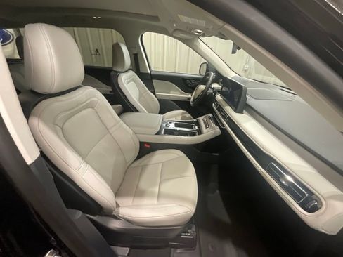 Used 2026 Lincoln Aviator Reserve w/ Illumination Package RWD image 14