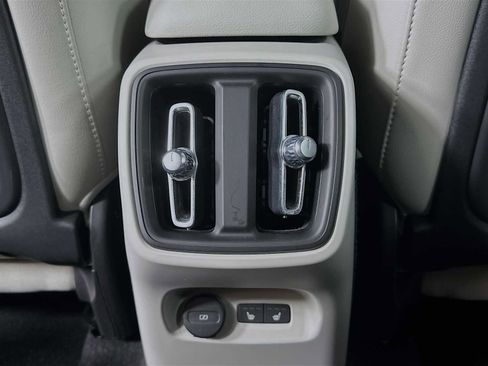 Used 2023 Volvo XC40 B5 Plus w/ Driver Assist Package image 24