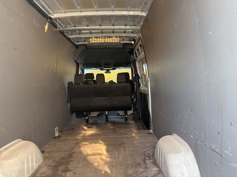 Used 2023 Mercedes-Benz Sprinter 2500 image 4