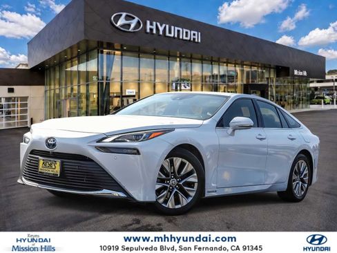 Used 2022 Toyota Mirai w/ Advanced Technology Package RWD image 1
