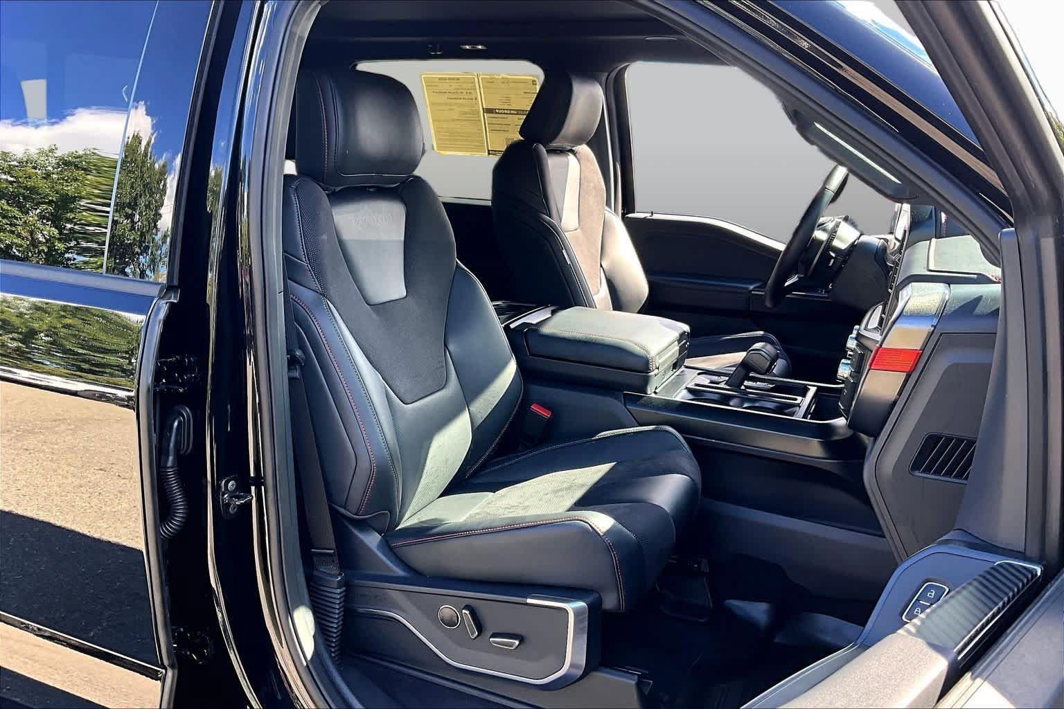 Used 2025 Ford F150 Raptor AWD/4WD image 8