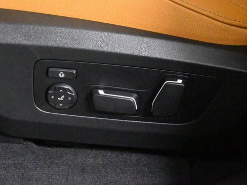 Used 2025 BMW X3 xDrive30i w/ Premium Package image 29