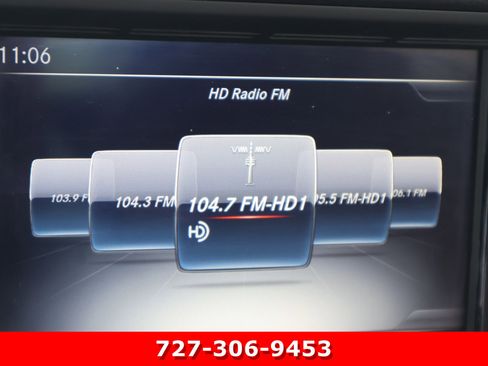 Used 2018 Mercedes-Benz SLC 300 image 3