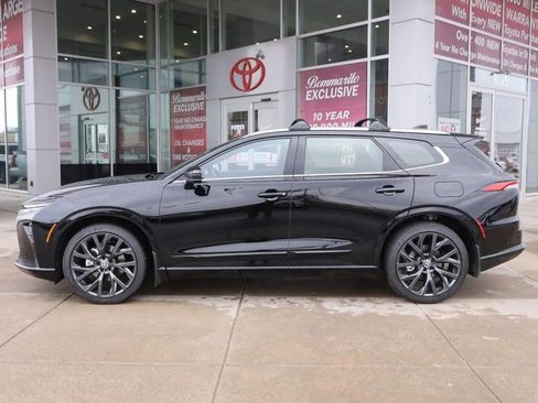 New 2026 Toyota Crown Signia image 9