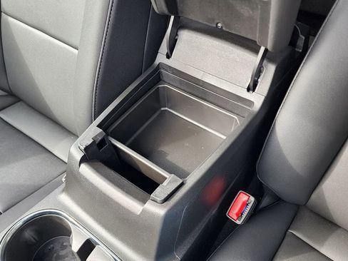 New 2026 GMC Canyon Elevation w/ Convenience Package image 32