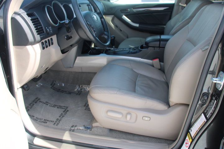 Used 2007 Toyota 4Runner Limited AWD/4WD image 13