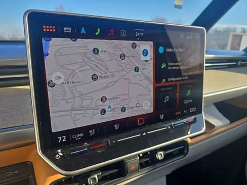 New 2025 Volkswagen ID. Buzz 1st Edition image 8