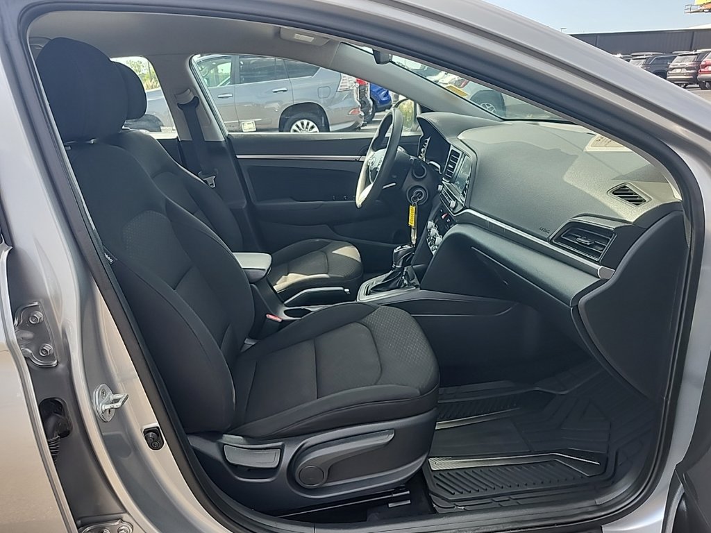 Used 2020 Hyundai Elantra SEL w/ Cargo Package (C1) FWD image 27