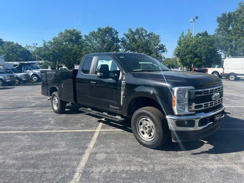 New 2026 Ford F350 XL w/ XL Chrome Package AWD/4WD image 9