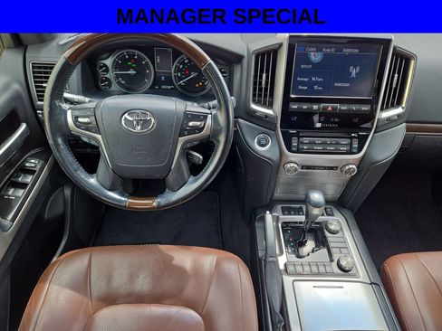 Used 2019 Toyota Land Cruiser AWD/4WD image 14