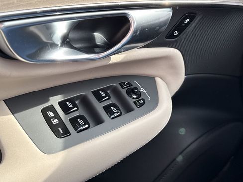 New 2026 Volvo XC90 B5 Plus image 20