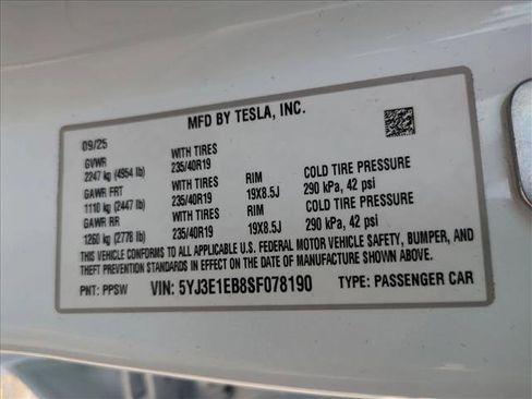 Used 2025 Tesla Model 3 Long Range image 27