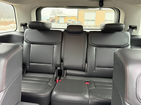 Used 2025 Ford Expedition Active image 29