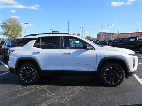 New 2026 Chevrolet Equinox RS w/ Convenience Package III image 2