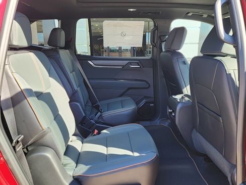 New 2026 GMC Acadia AT4 w/ Super Cruise Package image 47