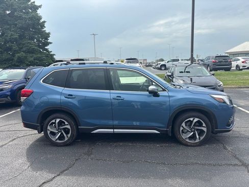 Used 2023 Subaru Forester Touring AWD/4WD image 2