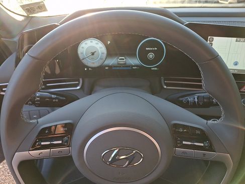 Certified 2023 Hyundai Elantra SEL w/ Convenience Package FWD image 21