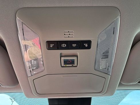 Used 2020 Toyota RAV4 LE w/ All Weather Liner Package AWD/4WD image 20