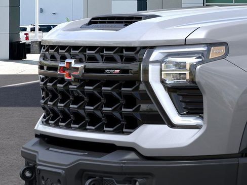 New 2026 Chevrolet Silverado 2500 ZR2 w/ ZR2 Bison Edition AWD/4WD image 13