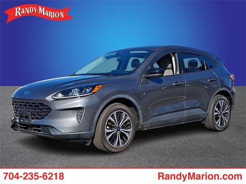 Used 2022 Ford Escape SE w/ SE Sport Appearance Package image 1