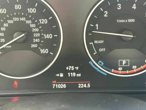 Used 2017 BMW 320i xDrive Sedan AWD/4WD image 30