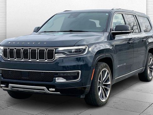 Used 2024 Jeep Wagoneer L Series III w/ Premium Group I image 5