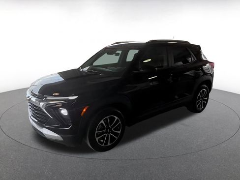 Used 2025 Chevrolet TrailBlazer LT image 7