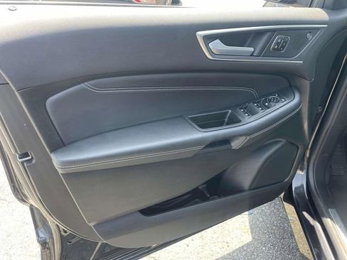 Used 2024 Ford Edge Titanium AWD/4WD image 18