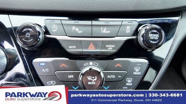 Used 2026 Chrysler Pacifica Select w/ S Appearance Package FWD image 26
