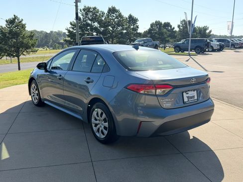 Used 2026 Toyota Corolla LE FWD image 4