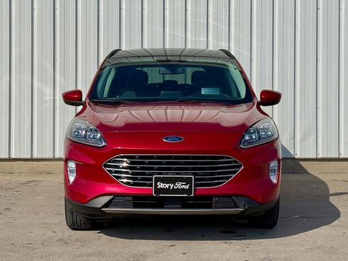 Used 2021 Ford Escape Titanium w/ Titanium Elite Package image 9