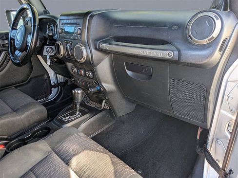 Used 2012 Jeep Wrangler Sahara w/ Connectivity Group image 16