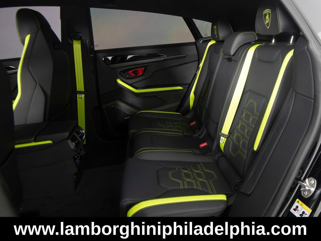 Used 2026 Lamborghini Urus S AWD/4WD image 43
