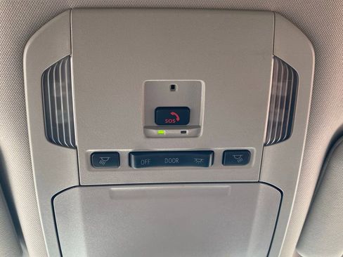 Used 2024 Toyota Highlander LE image 26