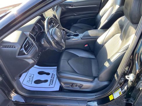 Used 2023 Toyota Camry SE image 14