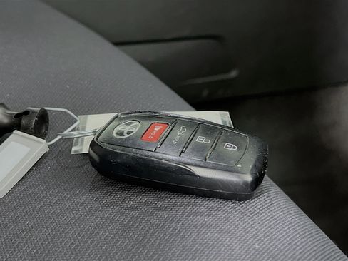 Used 2022 Toyota Tundra SR5 w/ Convenience Package image 35