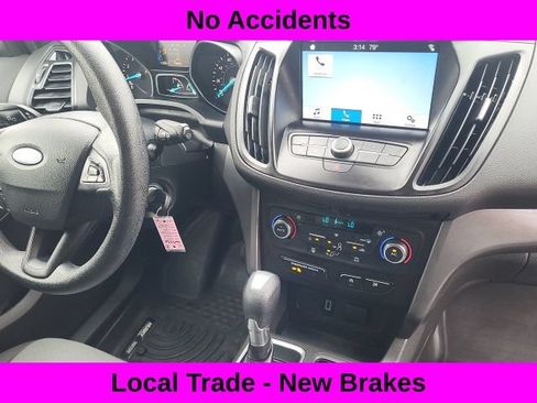 Used 2017 Ford Escape SE w/ Equipment Group 201A FWD image 9