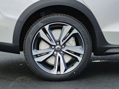 New 2026 Volvo V60 B5 Cross Country Plus w/ Protection Package Premier image 33