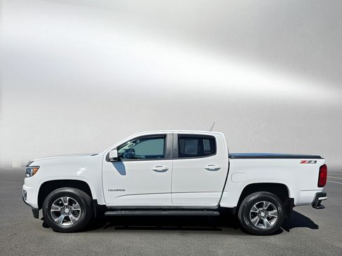 Used 2019 Chevrolet Colorado Z71 AWD/4WD image 2