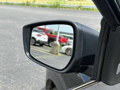 Used 2025 Nissan Kicks Play S FWD image 22