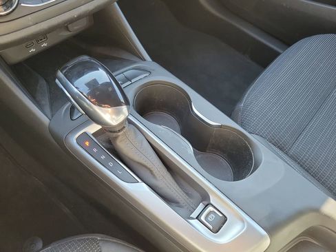 Used 2024 Buick Envista Preferred w/ Convenience II Package image 34