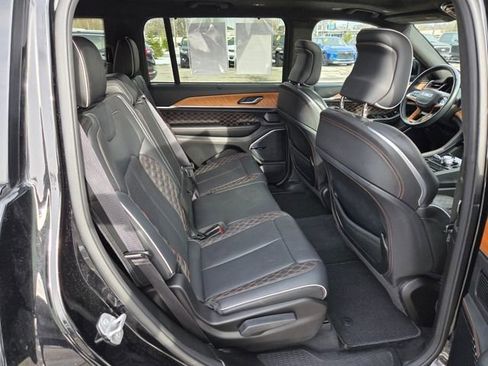 Used 2023 Jeep Grand Cherokee L Summit AWD/4WD image 13