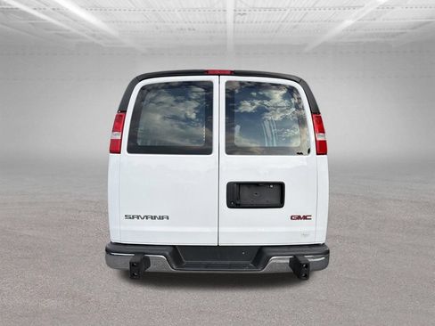 Used 2024 GMC Savana 2500 w/ Driver Convenience Package RWD image 4