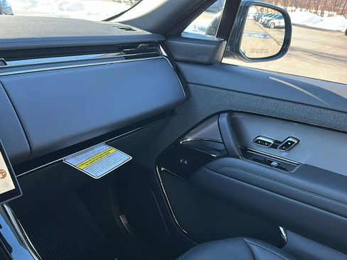 New 2026 Land Rover Range Rover Sport SE image 18