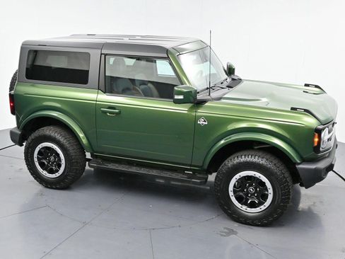 Used 2022 Ford Bronco Outer Banks AWD/4WD image 36