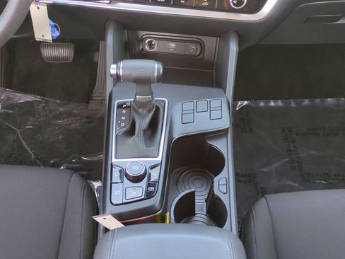 Certified 2025 Kia Sportage LX FWD image 19