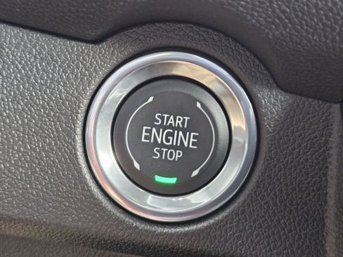 Certified 2026 Chevrolet Traverse LT w/ Driver Confidence Package image 22