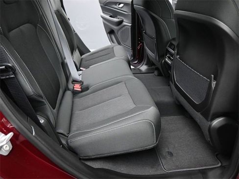 New 2025 Jeep Grand Cherokee Laredo image 37