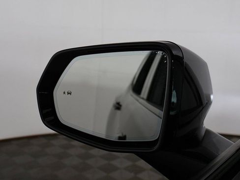 Used 2025 Chevrolet Blazer RS image 38